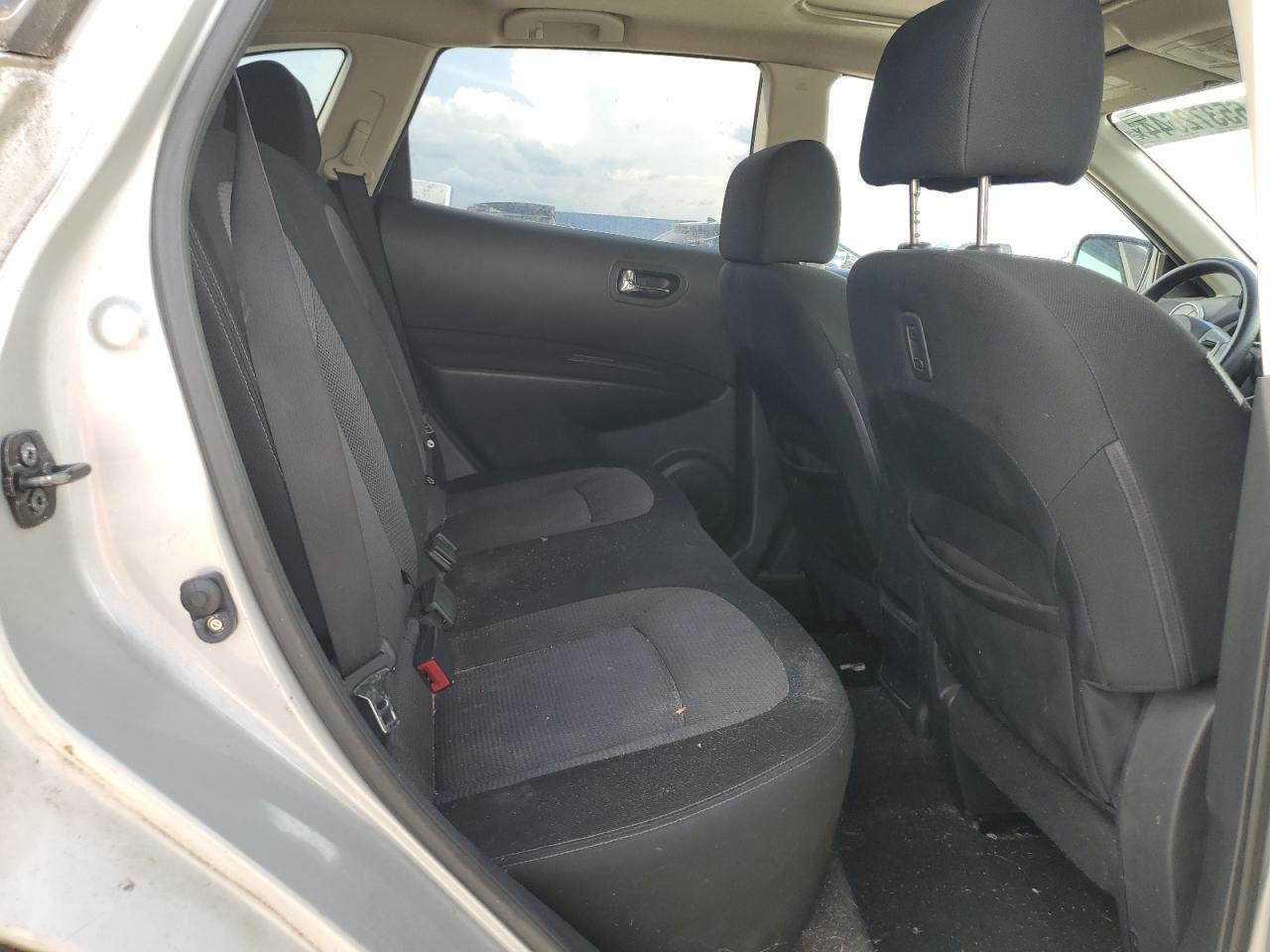 2011 Nissan Rogue S VIN: JN8AS5MV1BW308056 Lot: 65372644