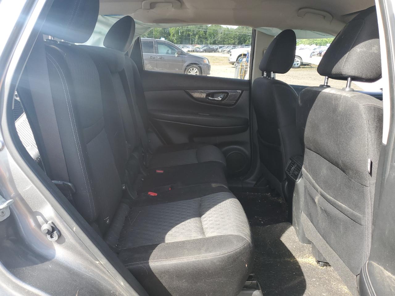 2017 Nissan Rogue S VIN: JN8AT2MV4HW255423 Lot: 61531454