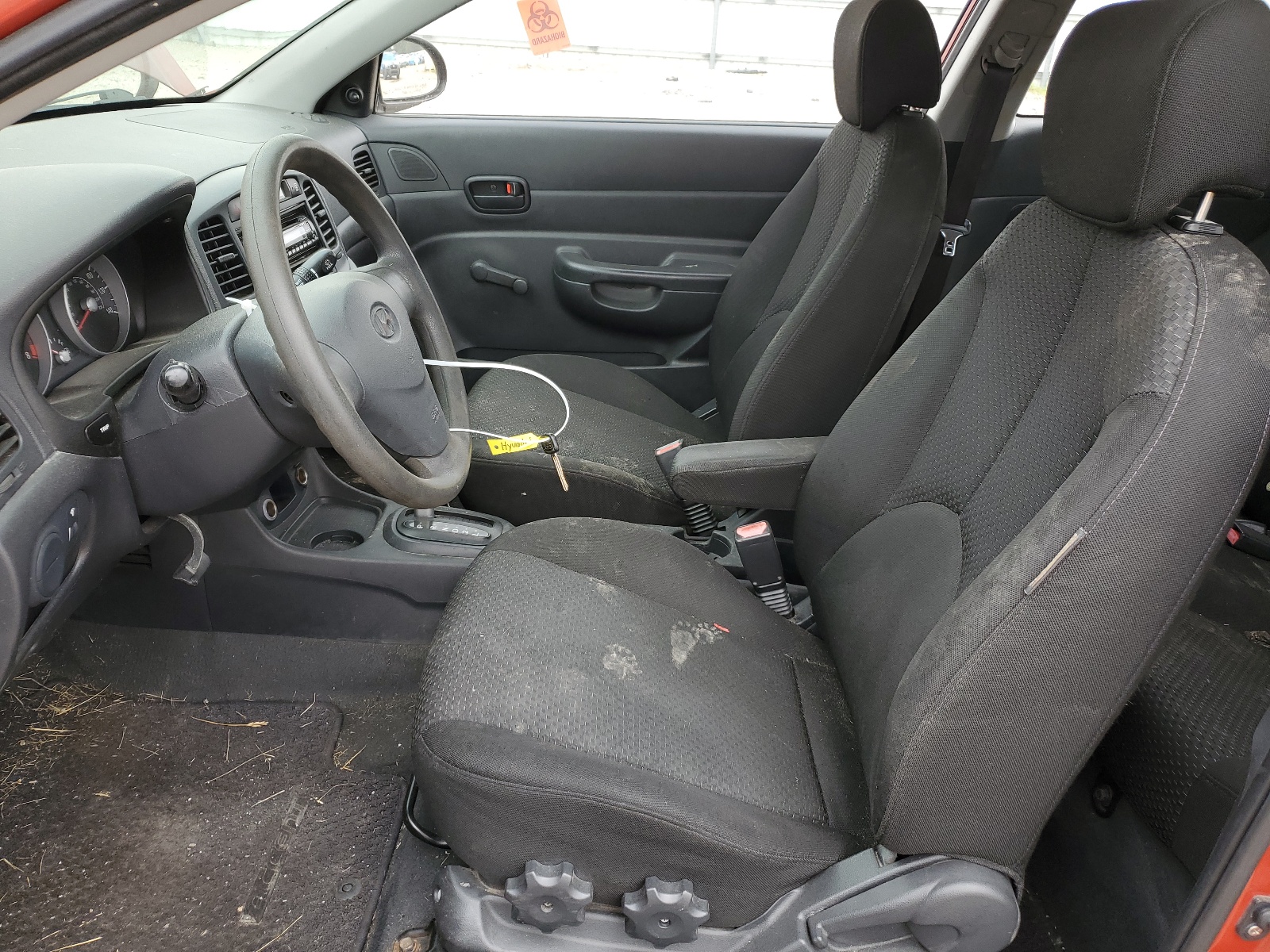 KMHCM36C68U071126 2008 Hyundai Accent Gs