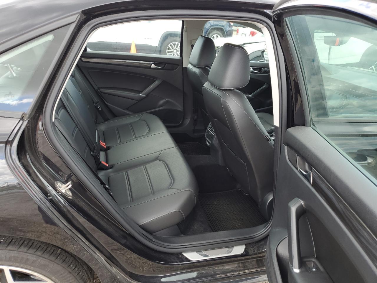 2020 Volkswagen Passat R-Line VIN: 1VWMA7A33LC012160 Lot: 63487994