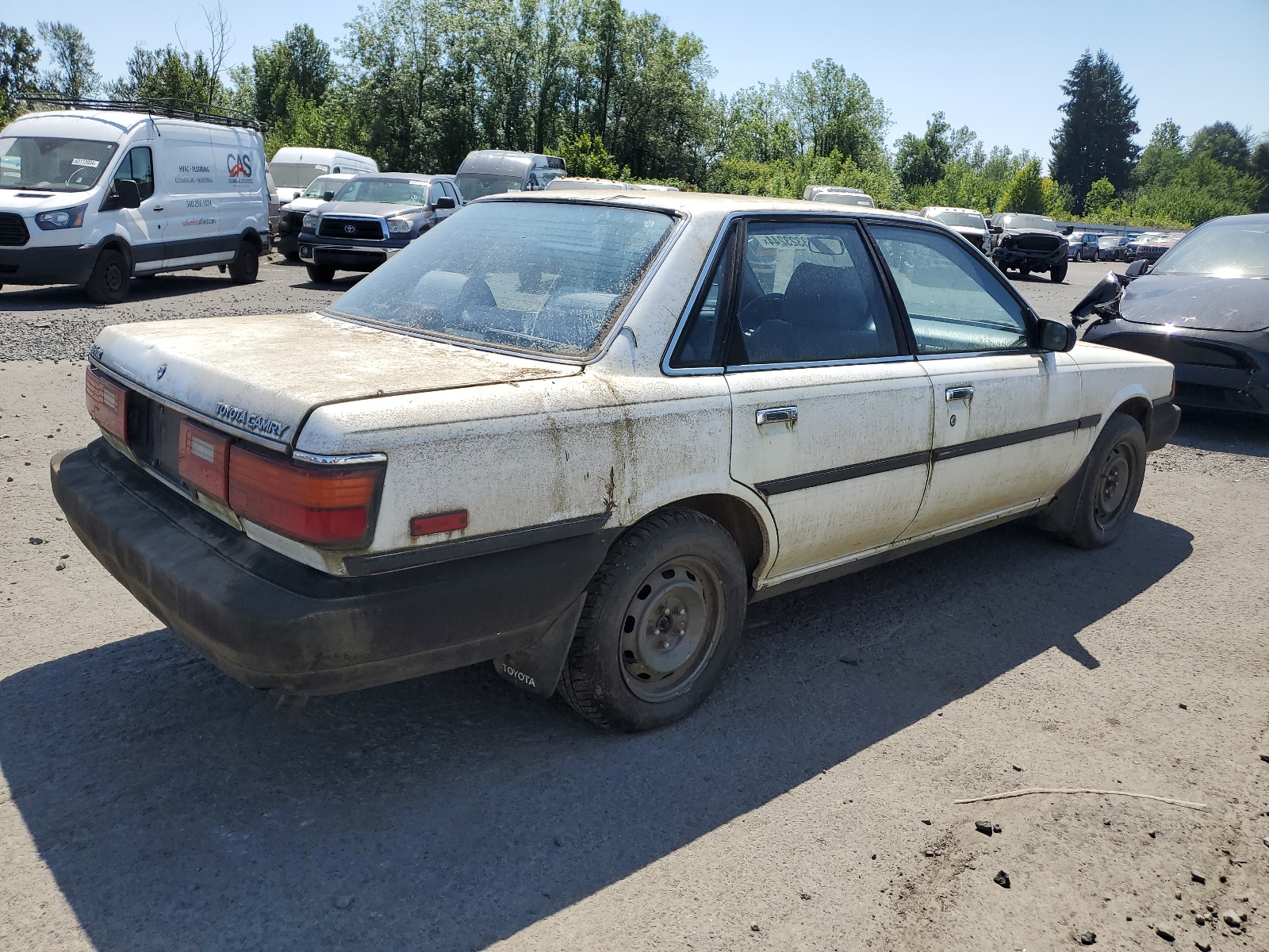 JT2SV21J5K0023637 1989 Toyota Camry Dlx