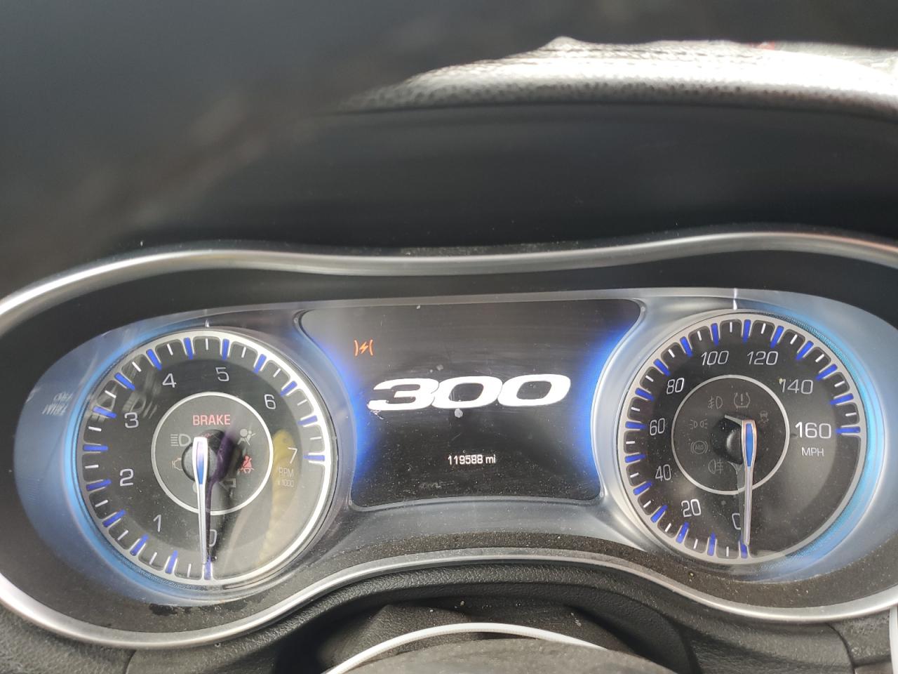 2015 Chrysler 300 Limited VIN: 2C3CCARG0FH797627 Lot: 63331354