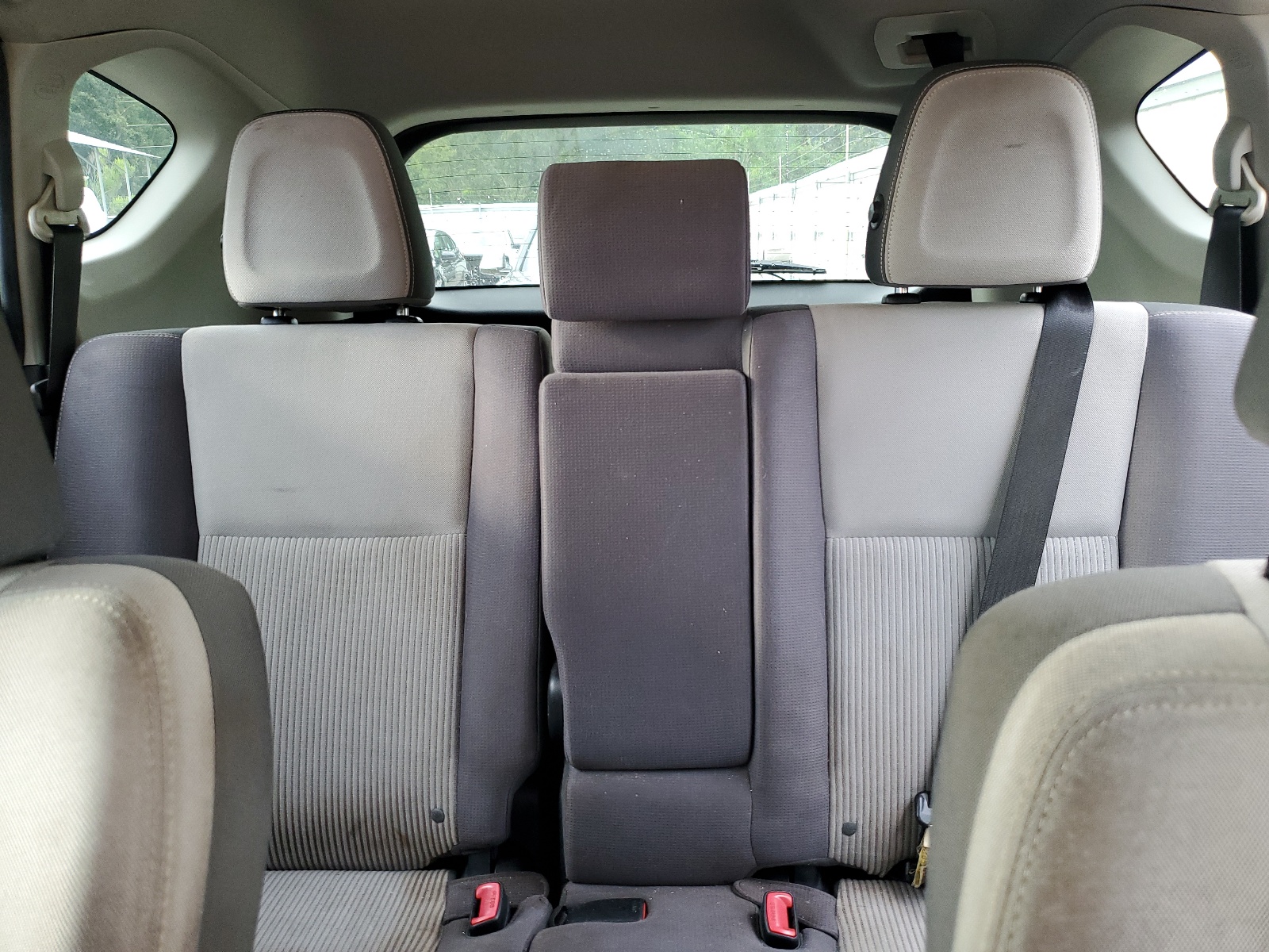 JTMWFREV7FJ057185 2015 Toyota Rav4 Xle