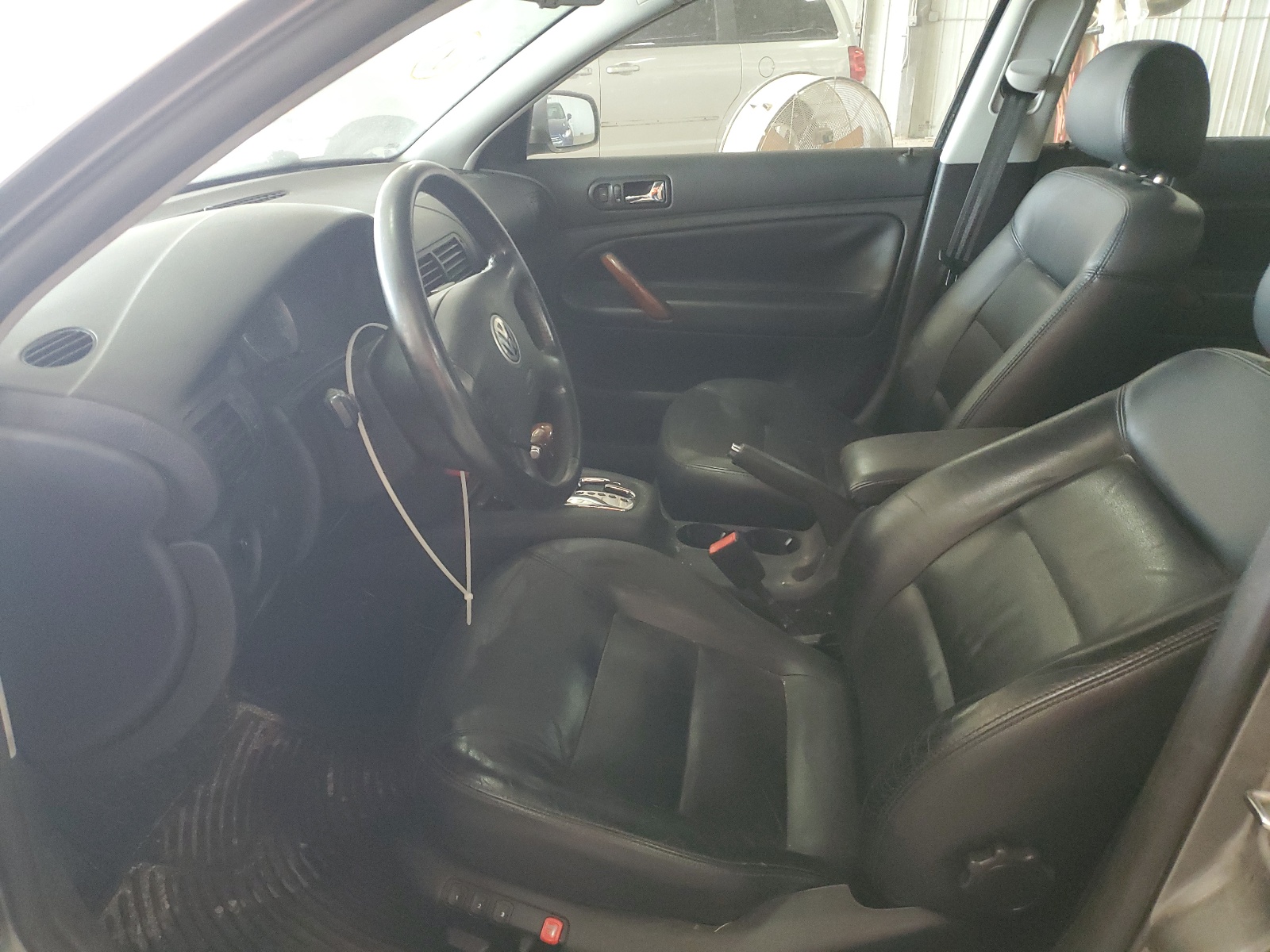 WVWRH63B22P244906 2002 Volkswagen Passat Glx