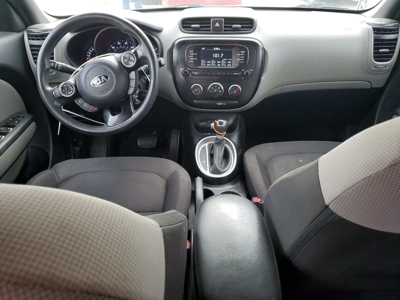 KNDJN2A28J7574260 2018 Kia Soul