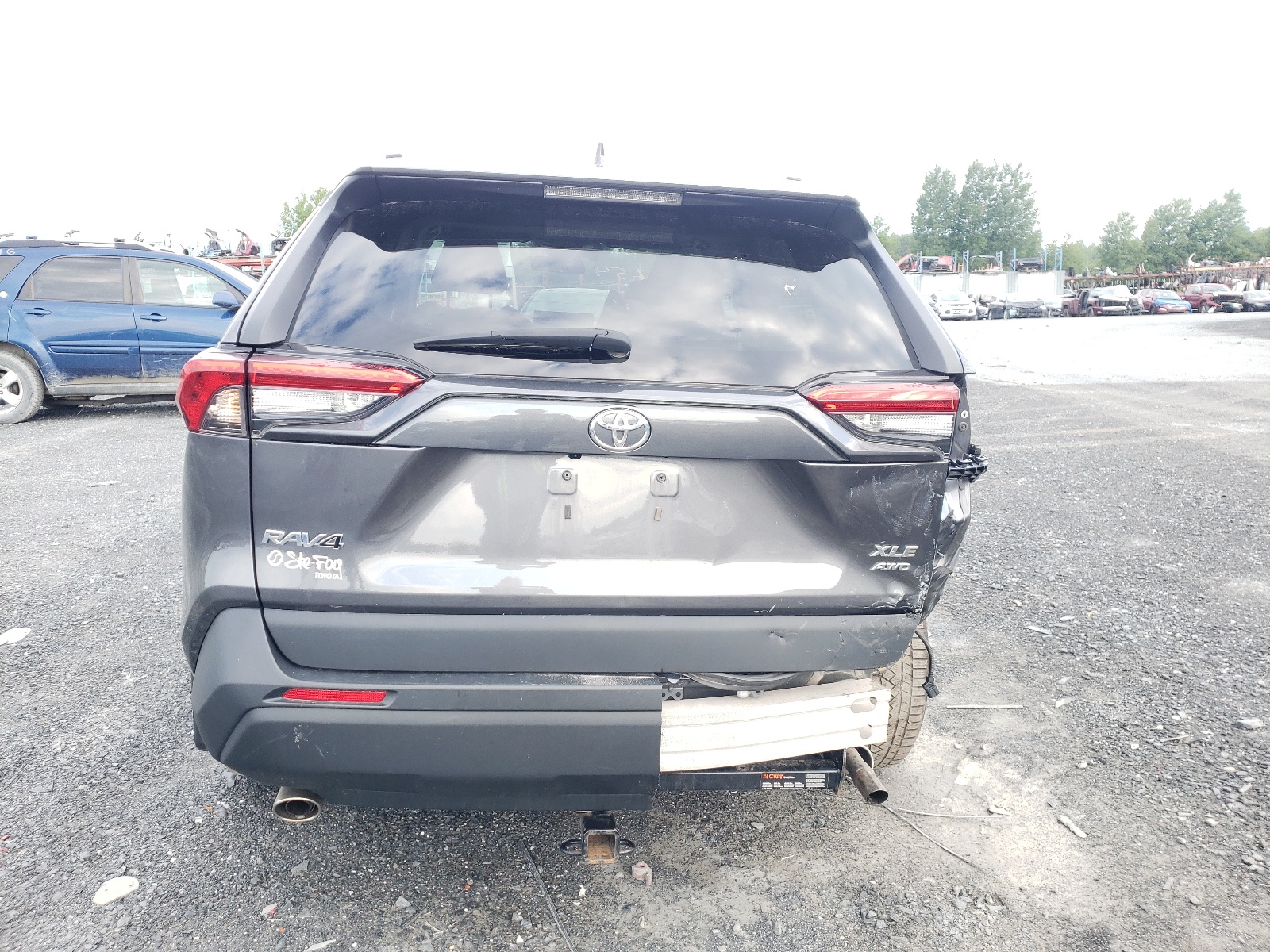 2T3R1RFV9MC238718 2021 Toyota Rav4 Xle