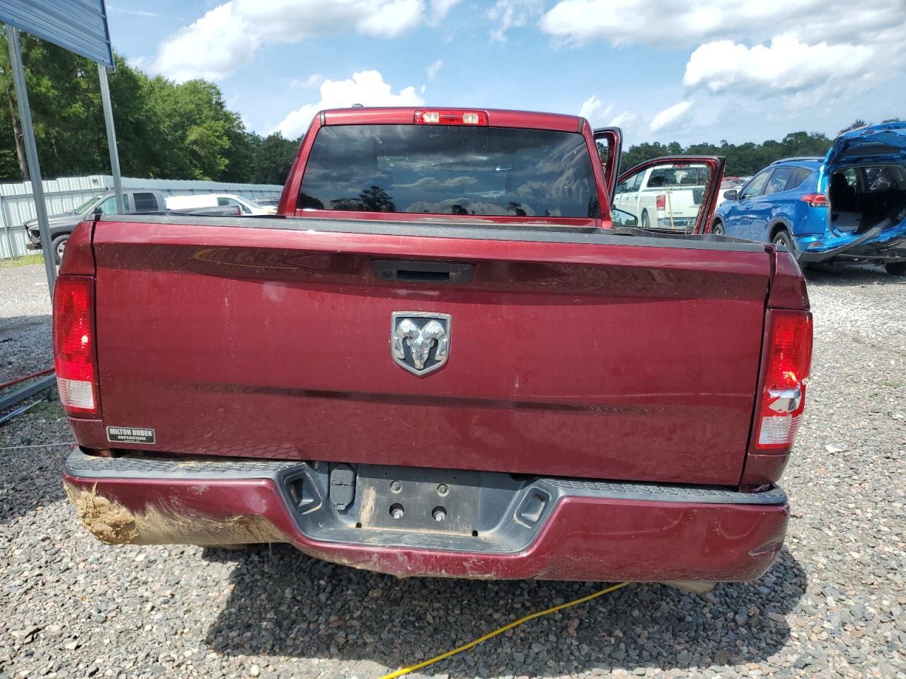 2019 Ram 1500 Classic Tradesman VIN: 1C6RR6FG9KS528722 Lot: 65476224