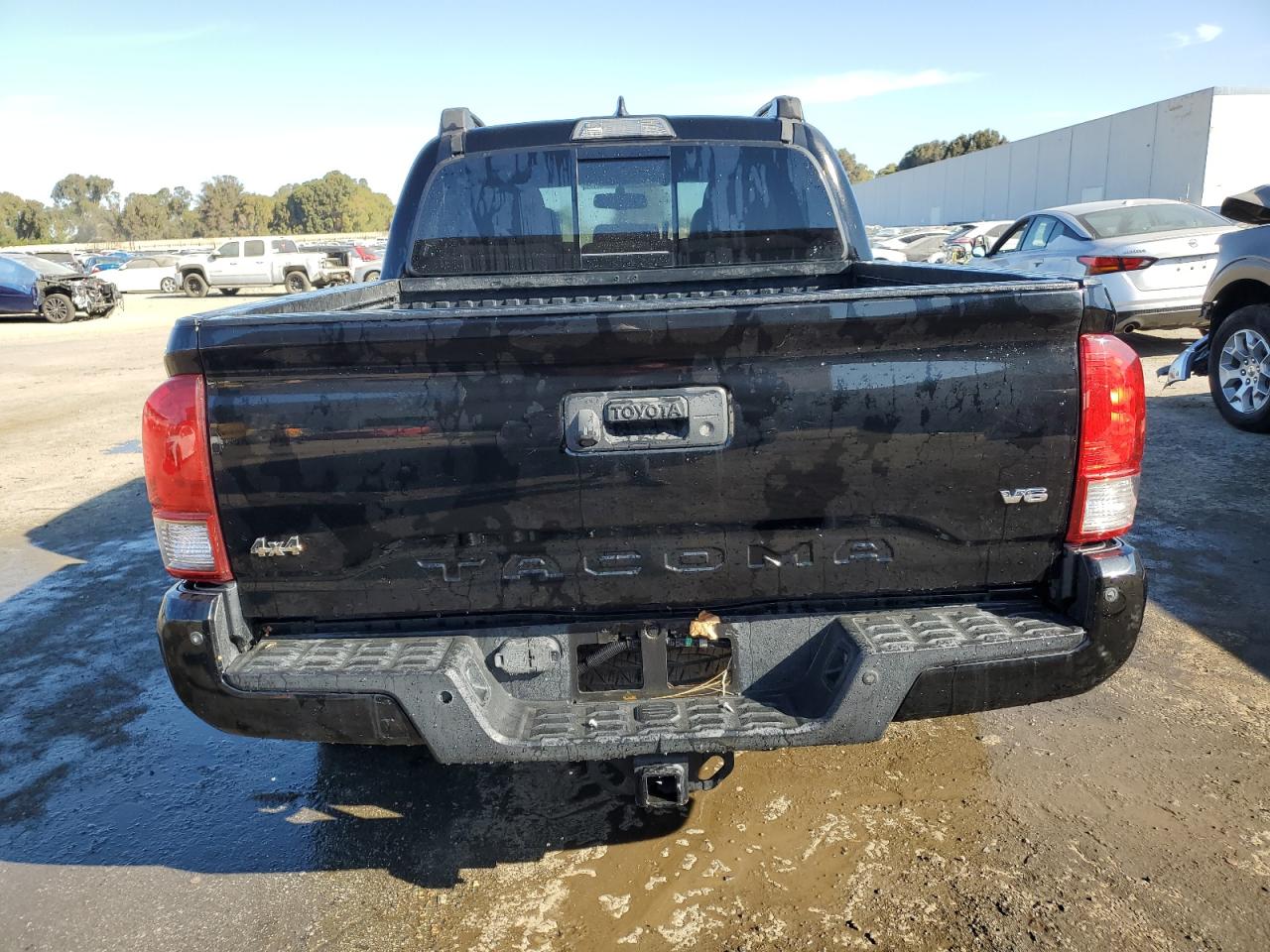 2017 Toyota Tacoma - Image 6
