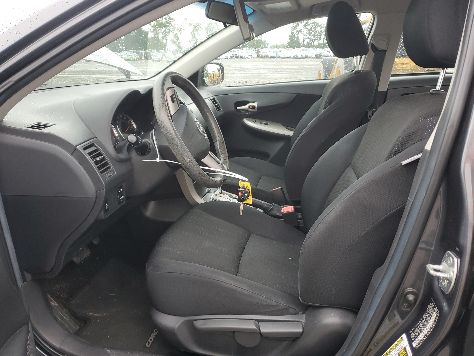 2T1BU4EE0BC610384 2011 Toyota Corolla Base