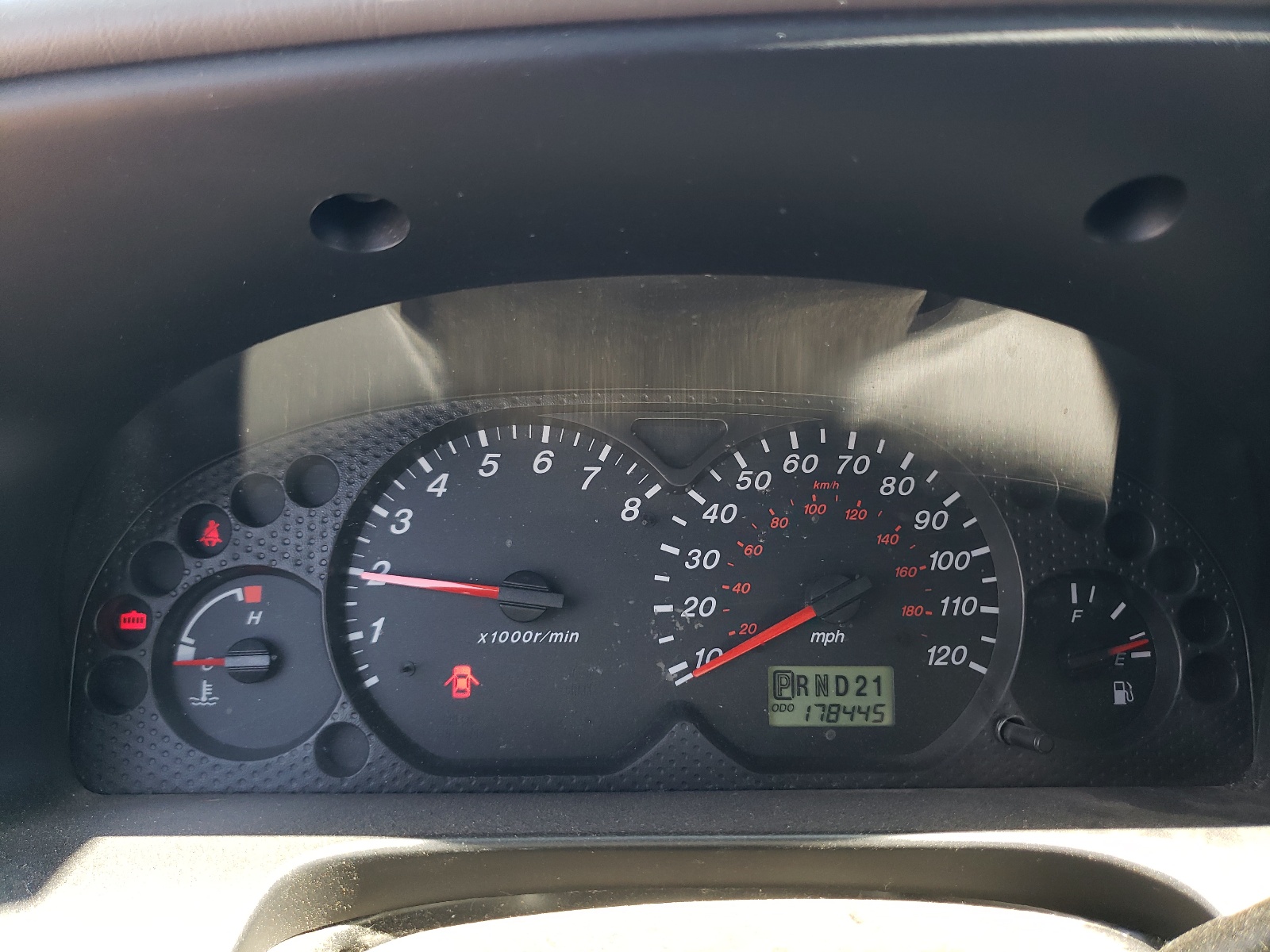 4F2CU09132KM26849 2002 Mazda Tribute Lx