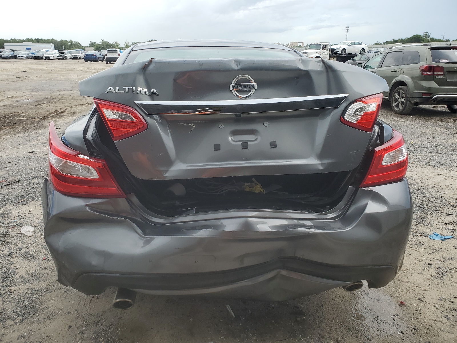 2017 Nissan Altima 2.5 vin: 1N4AL3AP5HC151313