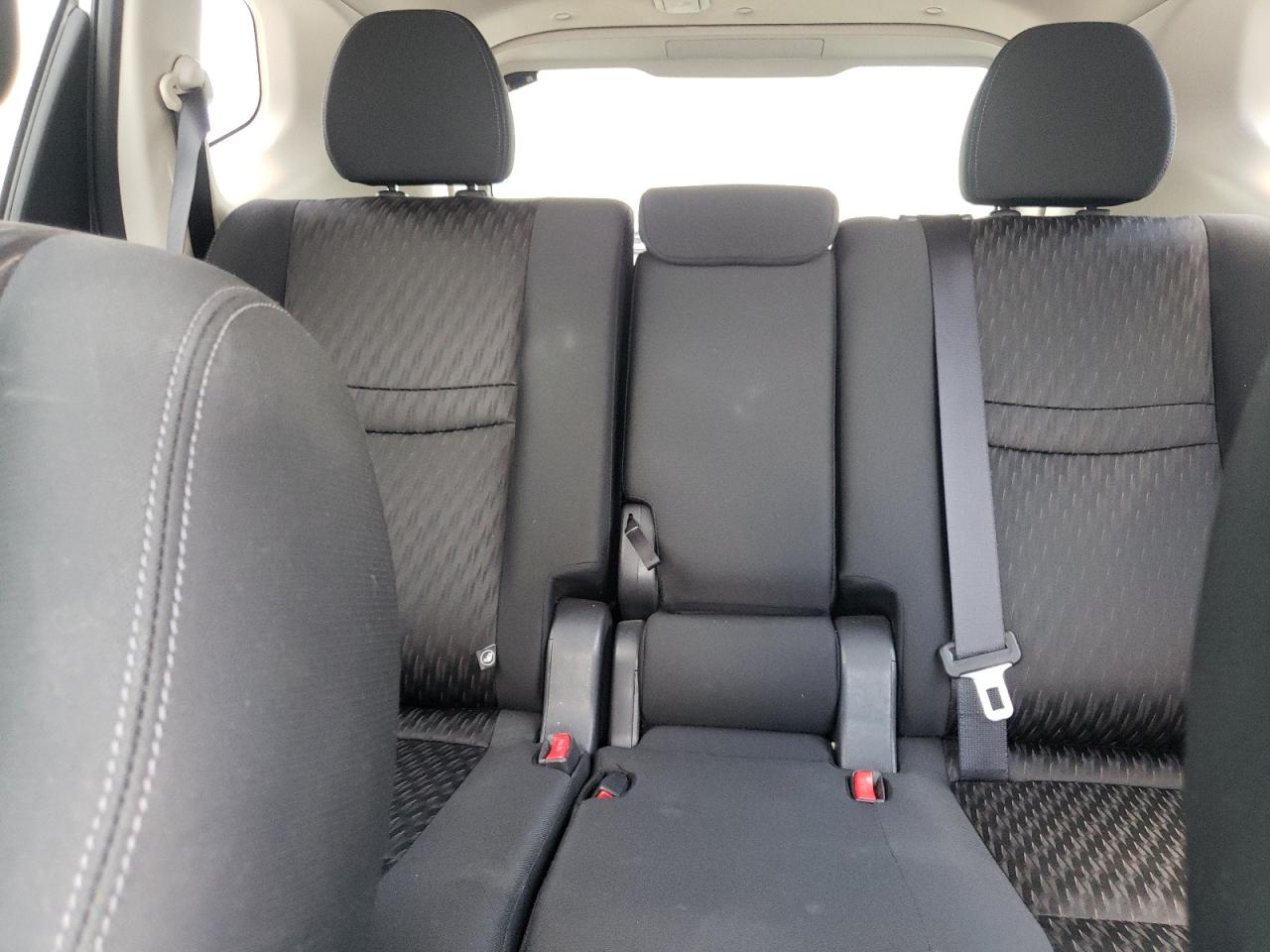 2018 Nissan Rogue S VIN: KNMAT2MT7JP565446 Lot: 61206344