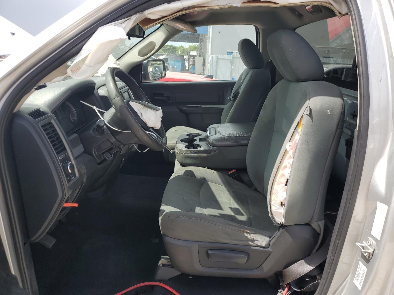 2016 RAM 1500 - Image 7