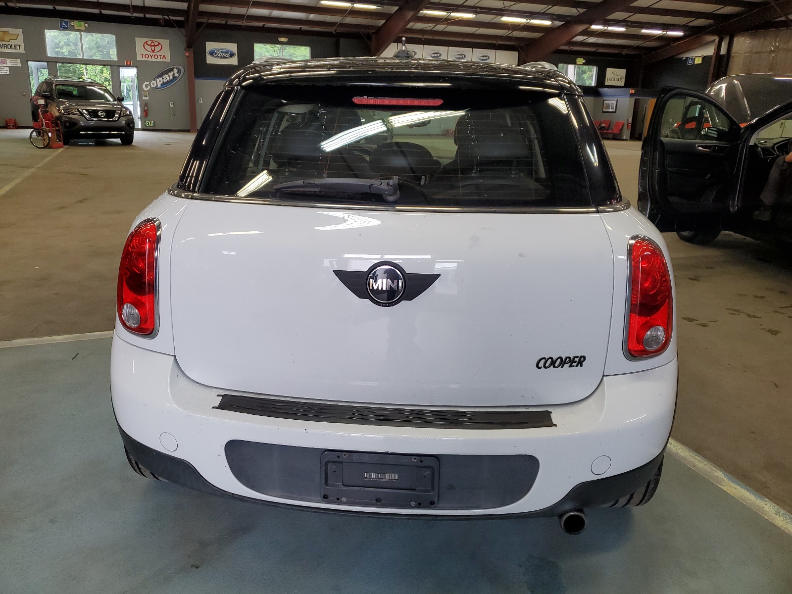 2012 Mini Cooper Countryman vin: WMWZB3C53CWM30825