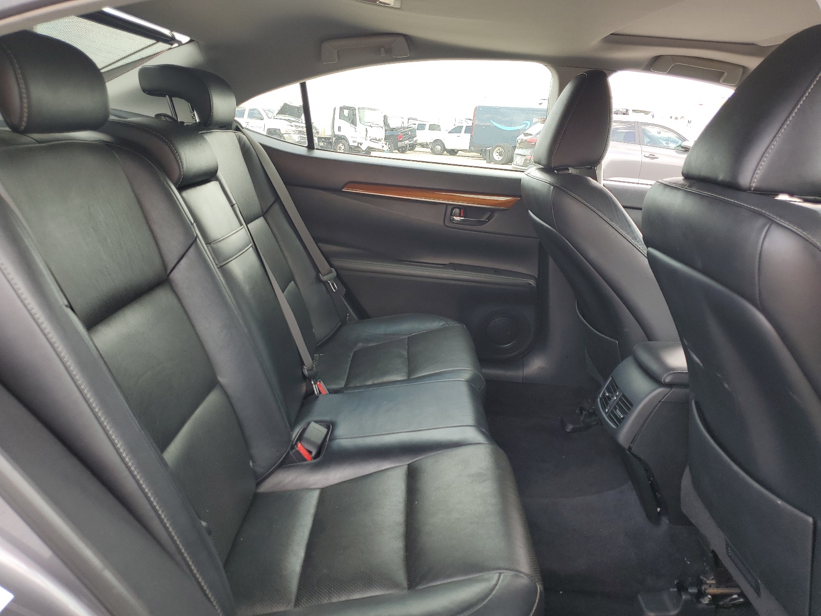 JTHBW1GGXD2024105 2013 Lexus Es 300H