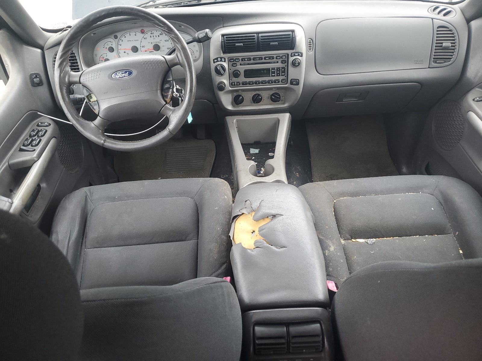 1FMZU77E82UC19866 2002 Ford Explorer Sport Trac