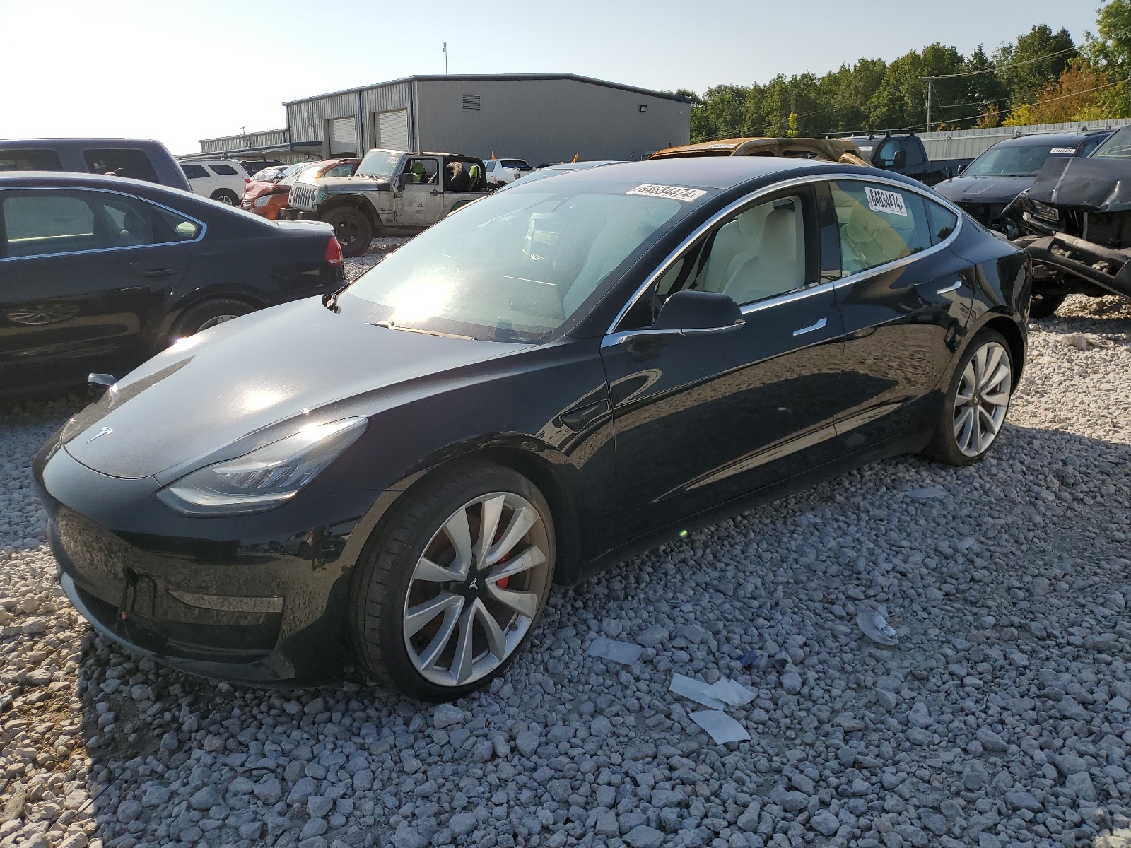 2018 Tesla Model 3 vin: 5YJ3E1EB4JF081859