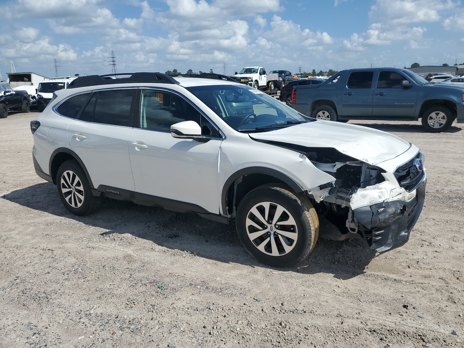 4S4BTACC9N3126015 2022 Subaru Outback Premium