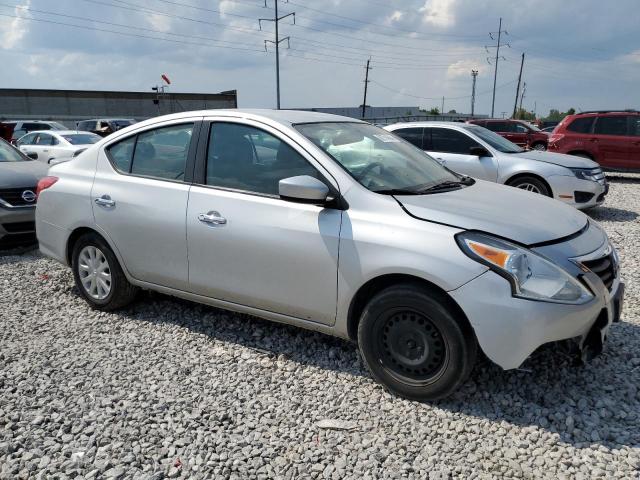  NISSAN VERSA 2018 Silver