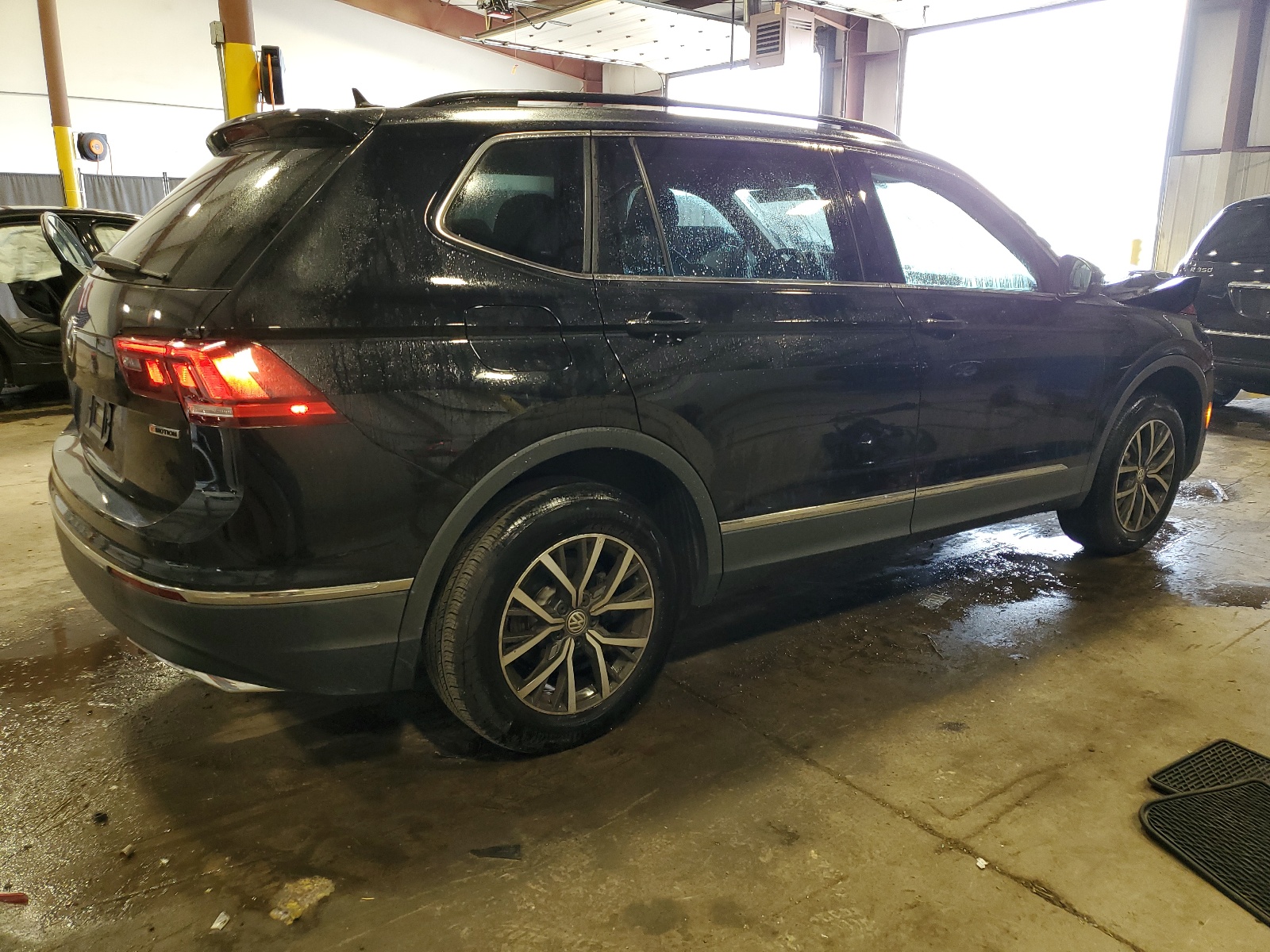 3VV2B7AX1LM035835 2020 Volkswagen Tiguan Se