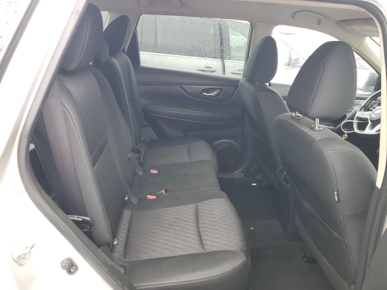 2018 Nissan Rogue S VIN: KNMAT2MT9JP592518 Lot: 61691494