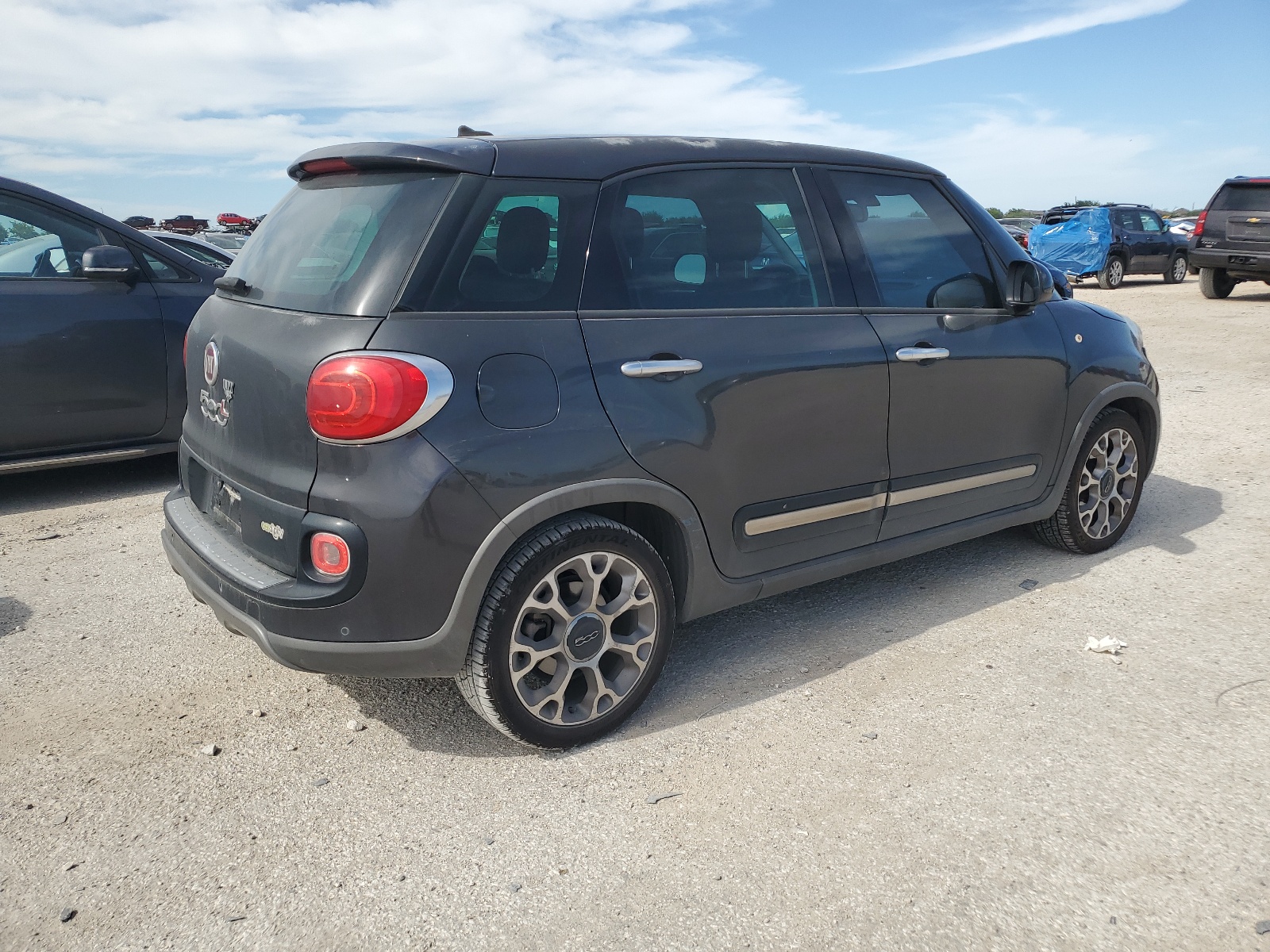 2014 Fiat 500L Trekking vin: ZFBCFADH2EZ013579