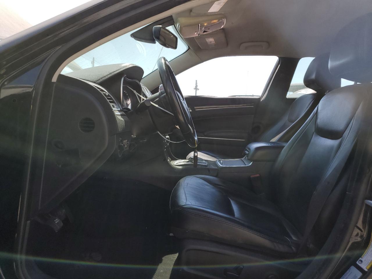 2015 Chrysler 300 Limited VIN: 2C3CCAAG4FH864354 Lot: 63492104