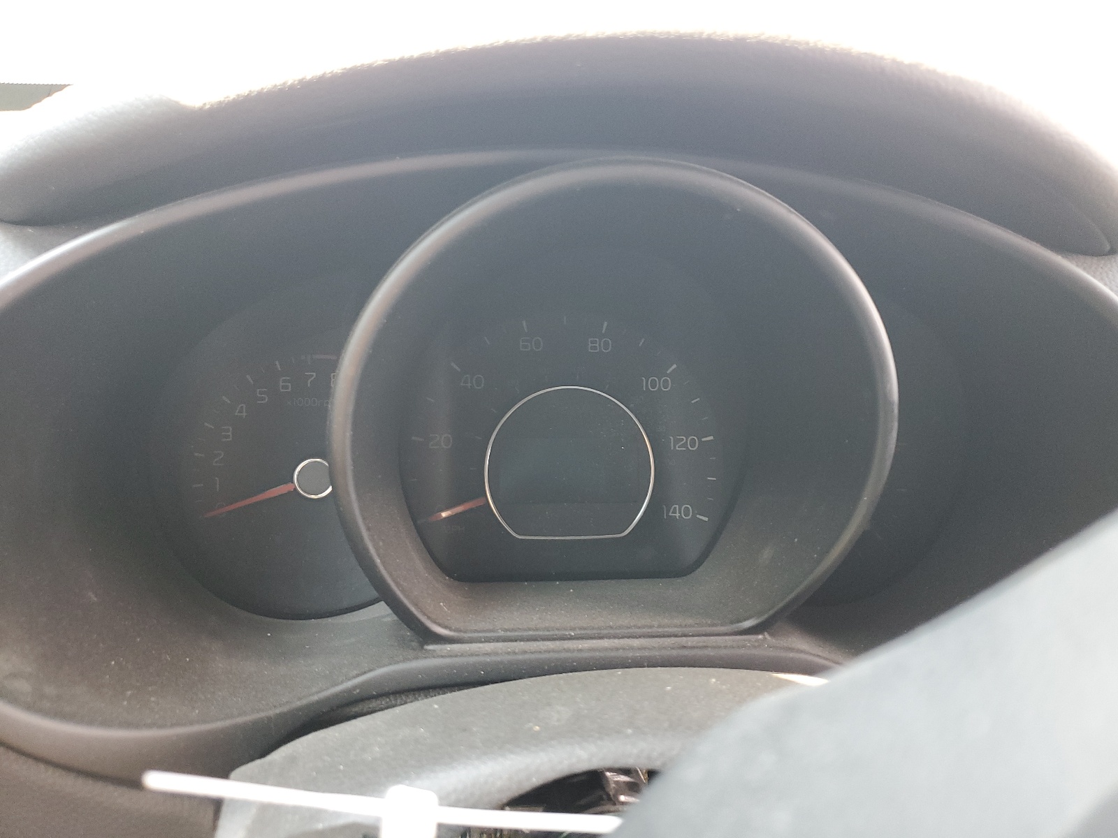 KNDJP3A57G7323930 2016 Kia Soul +