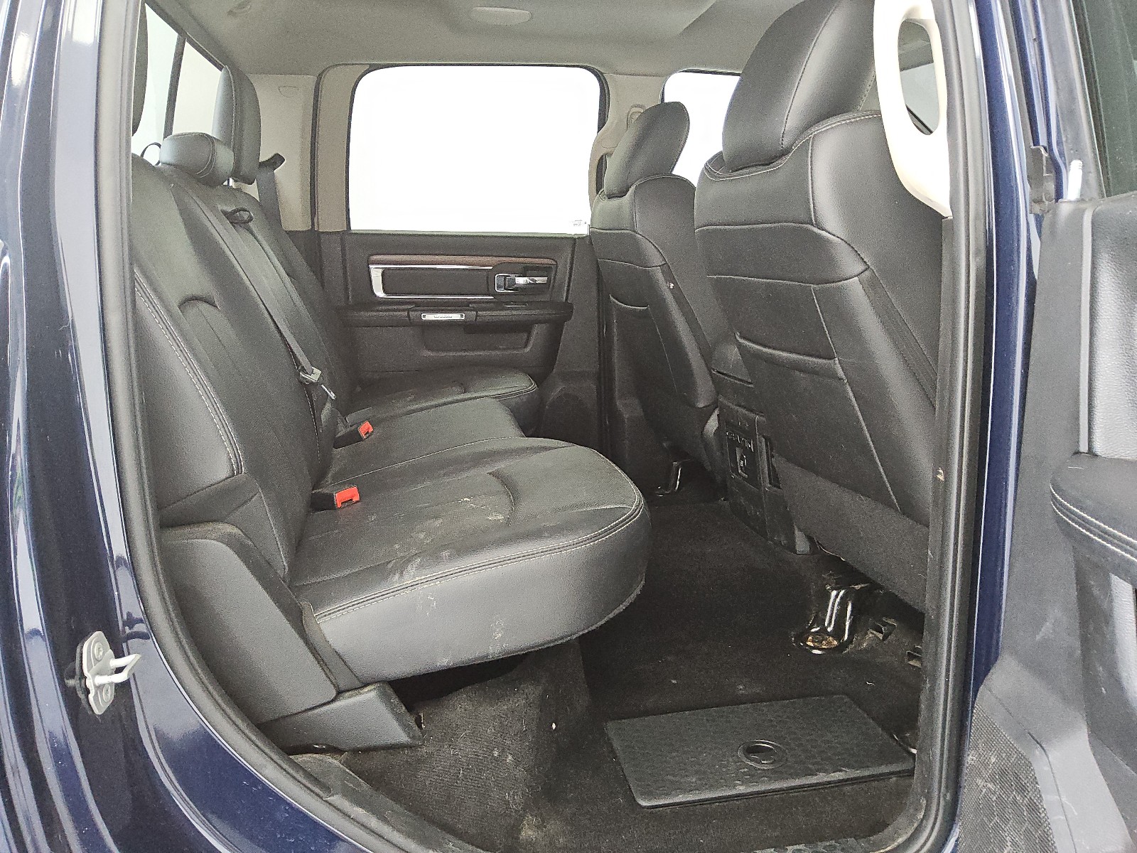 3C63RRJL1JG103576 2018 Ram 3500 Laramie