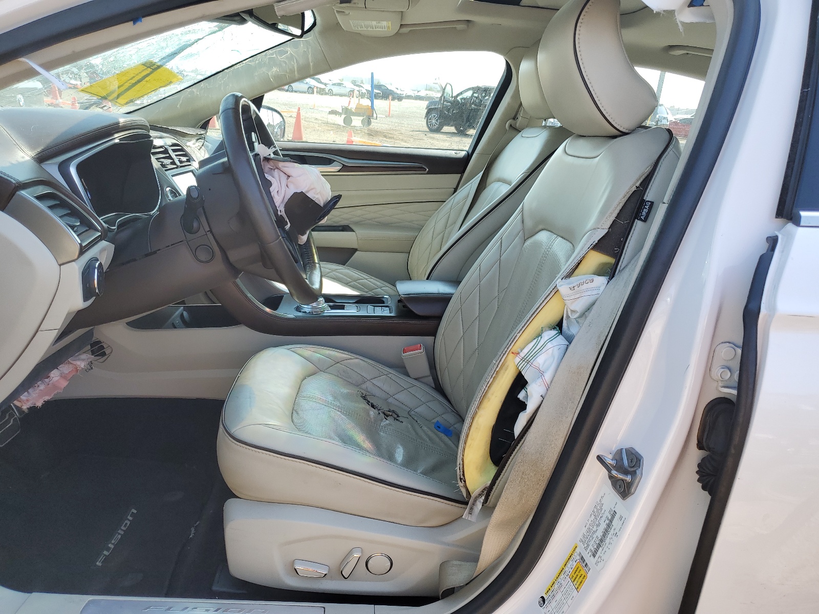 3FA6P0SU6HR264668 2017 Ford Fusion Titanium Phev