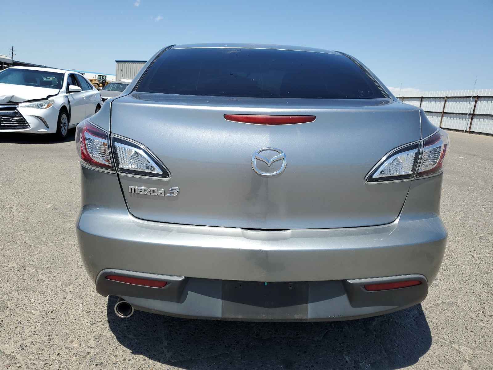 JM1BL1VG0B1426750 2011 Mazda 3 I