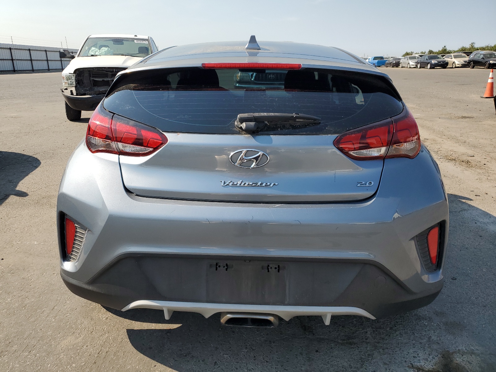 KMHTG6AF3KU015744 2019 Hyundai Veloster Base