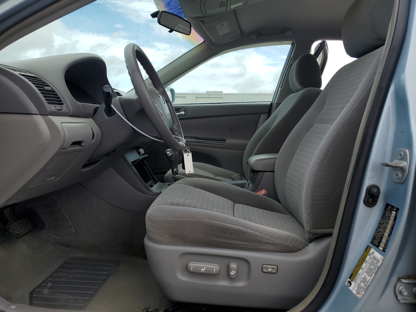 4T1BE32K45U962386 2005 Toyota Camry Le