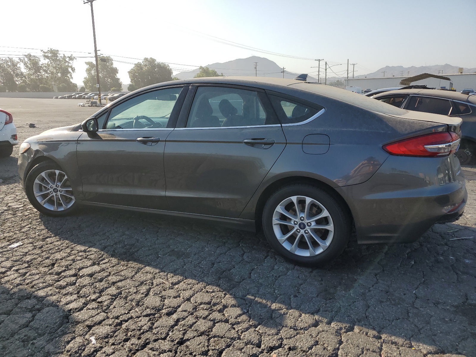 2020 Ford Fusion Se vin: 3FA6P0HD9LR229736