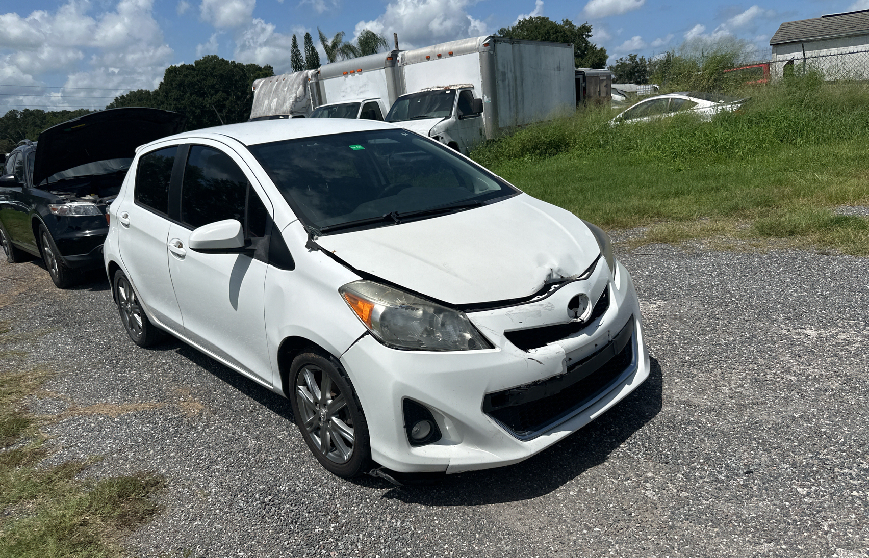 2012 Toyota Yaris vin: JTDKTUD36CD523080