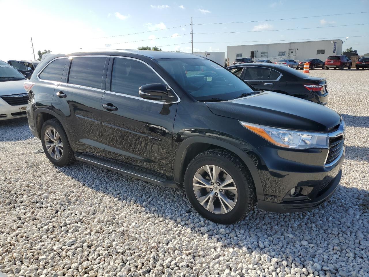 2015 Toyota Highlander Xle VIN: 5TDKKRFH6FS054915 Lot: 63605354