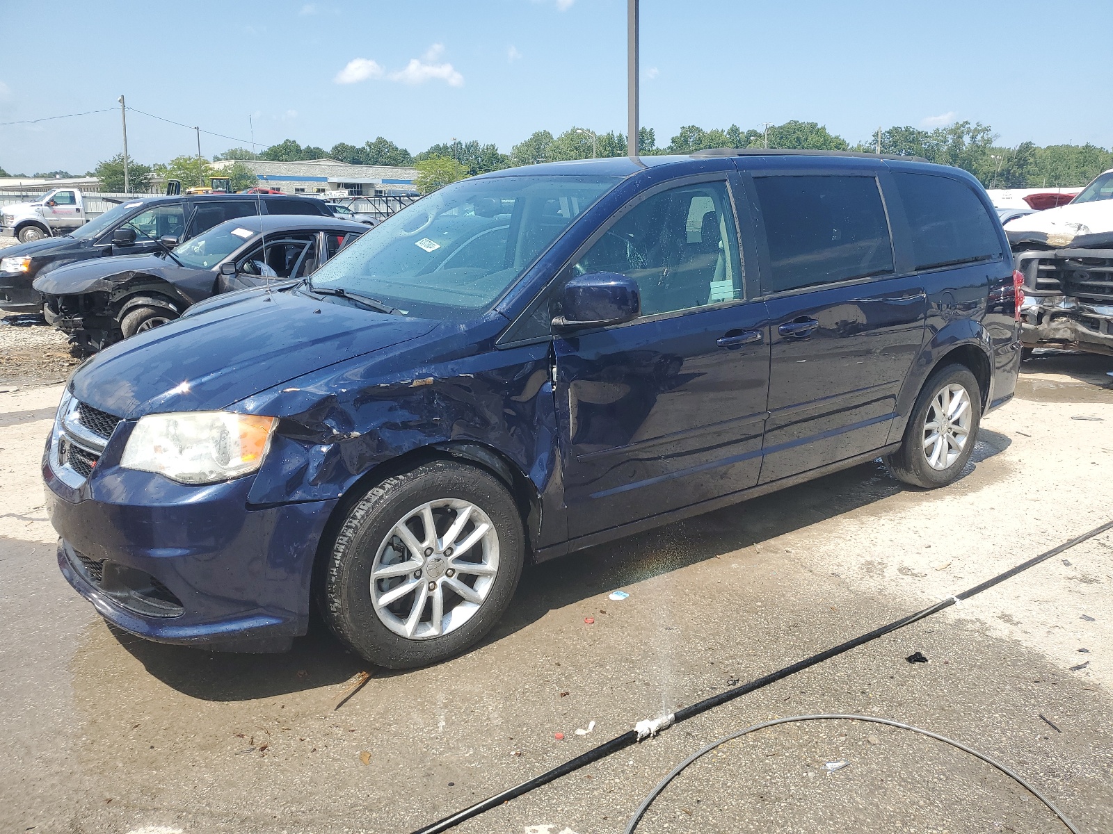 2C4RDGCG8DR800067 2013 Dodge Grand Caravan Sxt