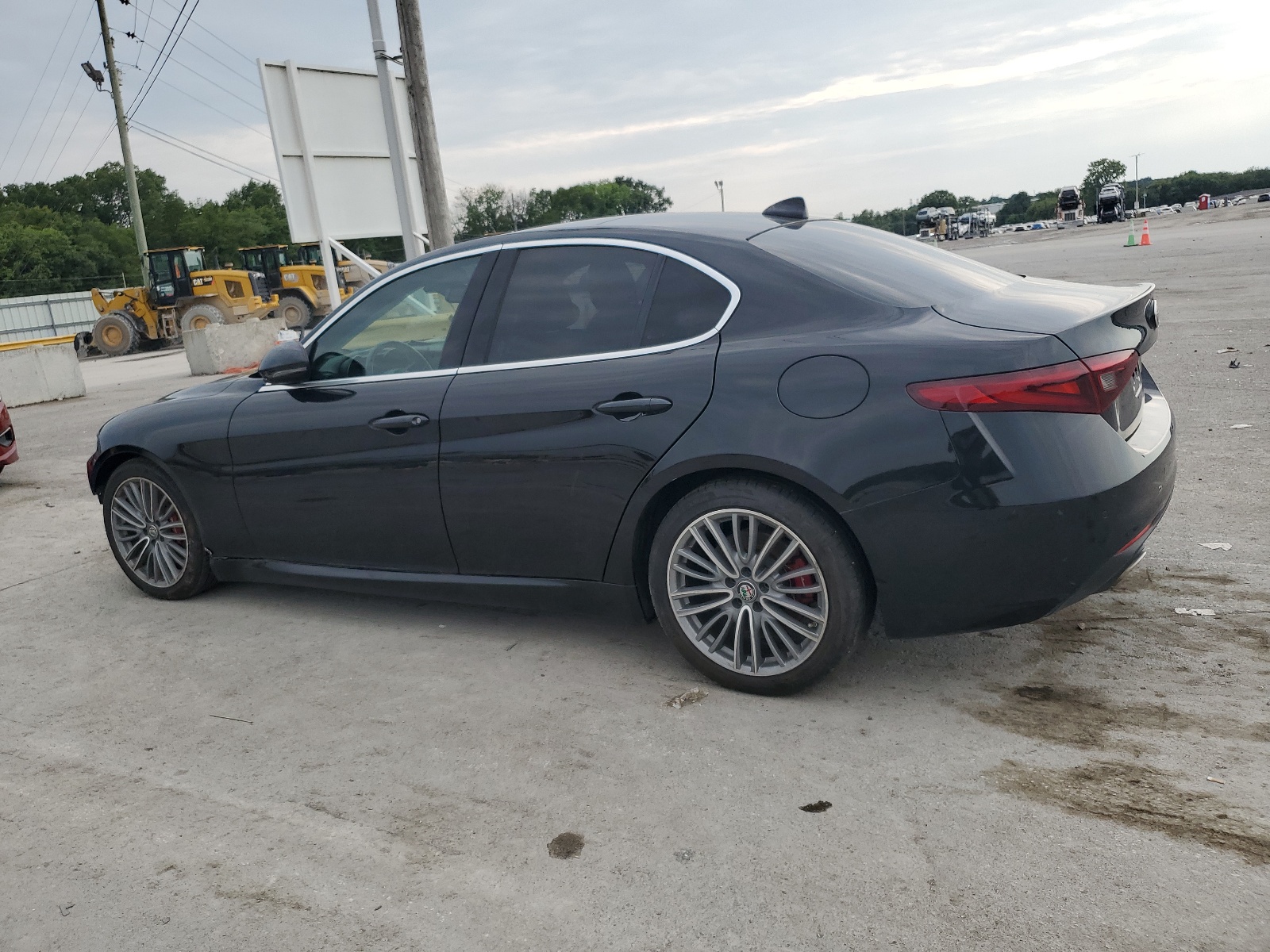 2018 Alfa Romeo Giulia Ti vin: ZARFAECN4J7564437