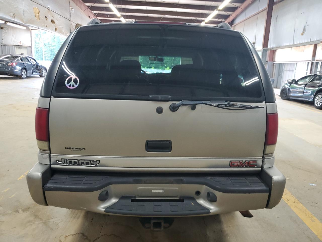 2000 GMC Jimmy / Envoy VIN: 1GKDT13W0Y2373137 Lot: 62107834