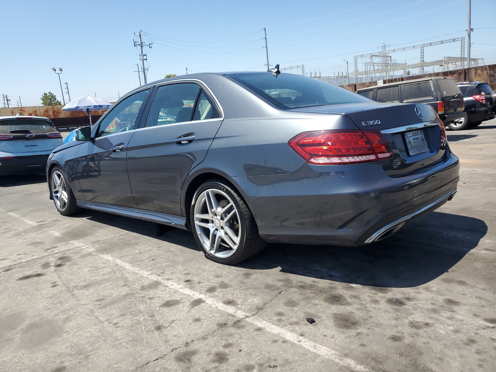 2014 Mercedes-Benz E 350 vin: WDDHF5KB7EA998264