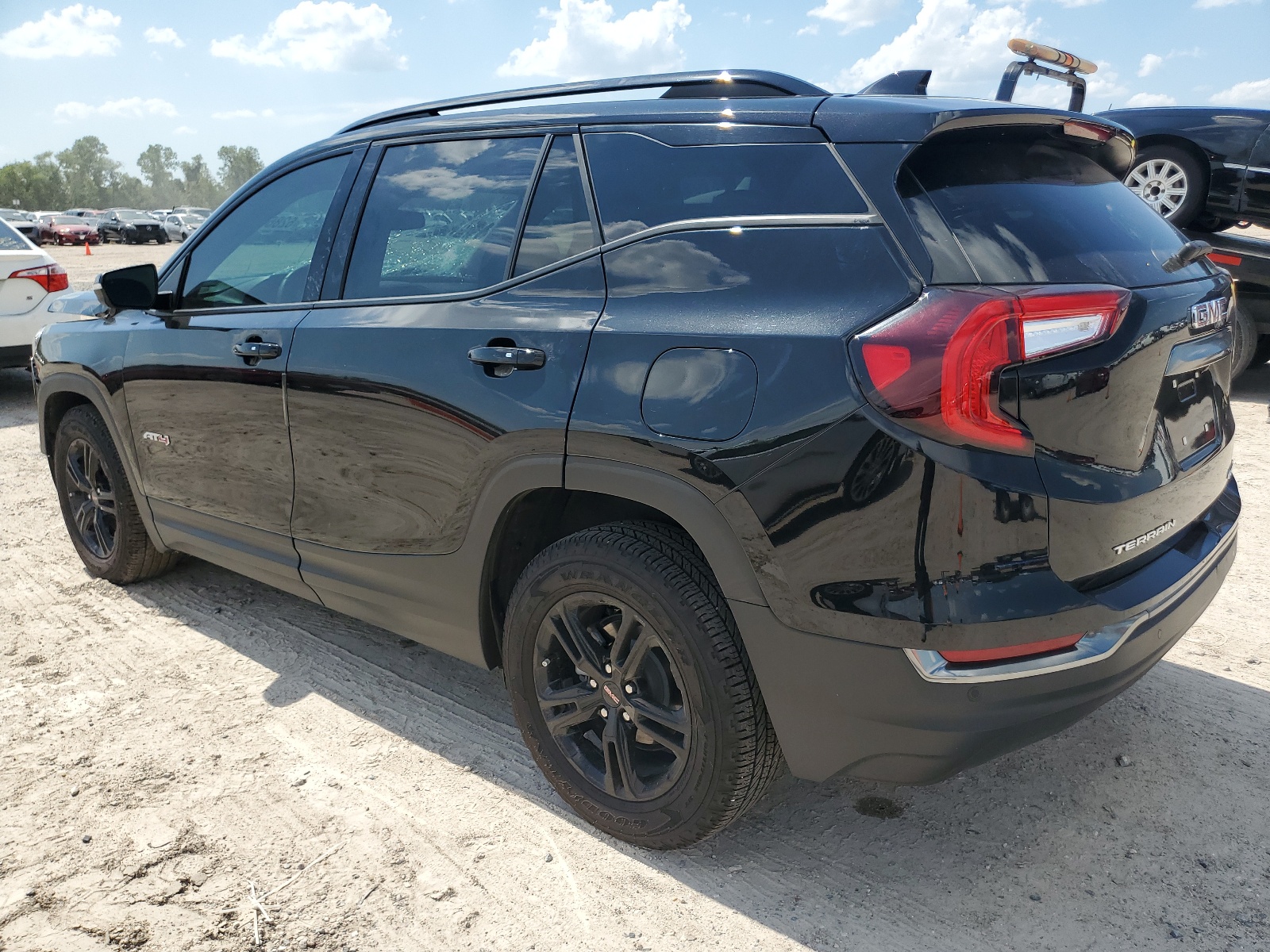 2023 GMC Terrain At4 vin: 3GKALYEG0PL249383