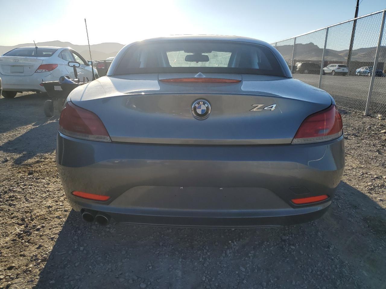 WBALM53579E376715 2009 BMW Z4 Sdrive30I