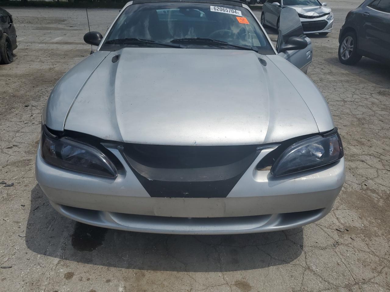 1998 Ford Mustang VIN: 1FAFP4440WF115705 Lot: 62065704