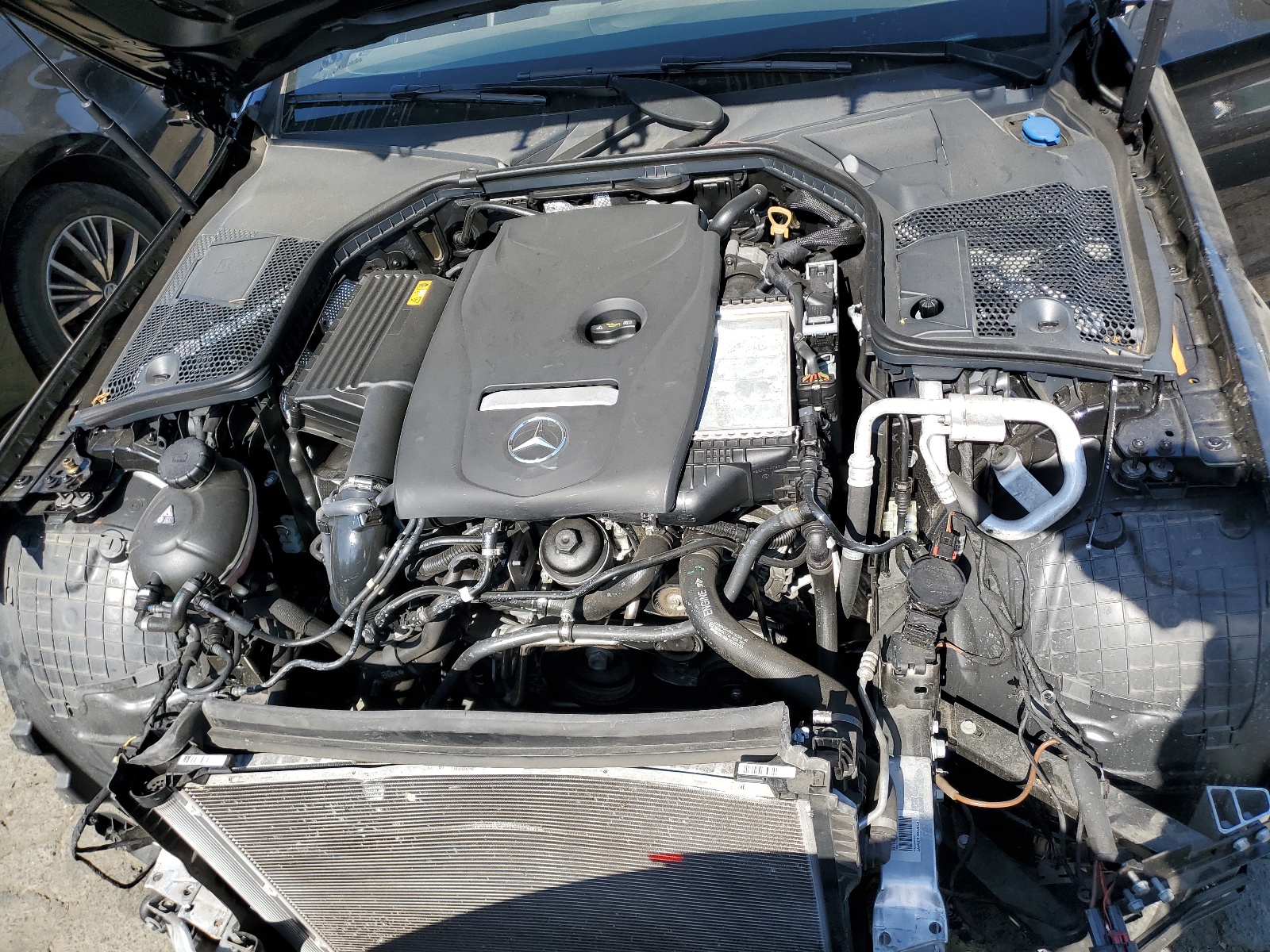 WDDWJ4JB2JF648314 2018 Mercedes-Benz C 300