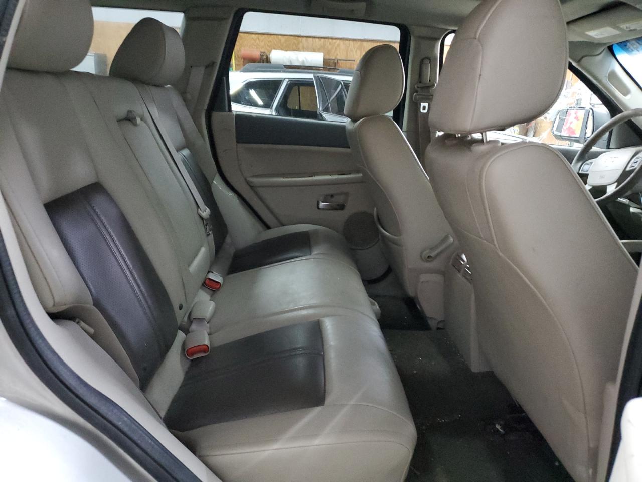 2005 Jeep Grand Cherokee Limited VIN: 1J4HR58N75C528429 Lot: 63798524