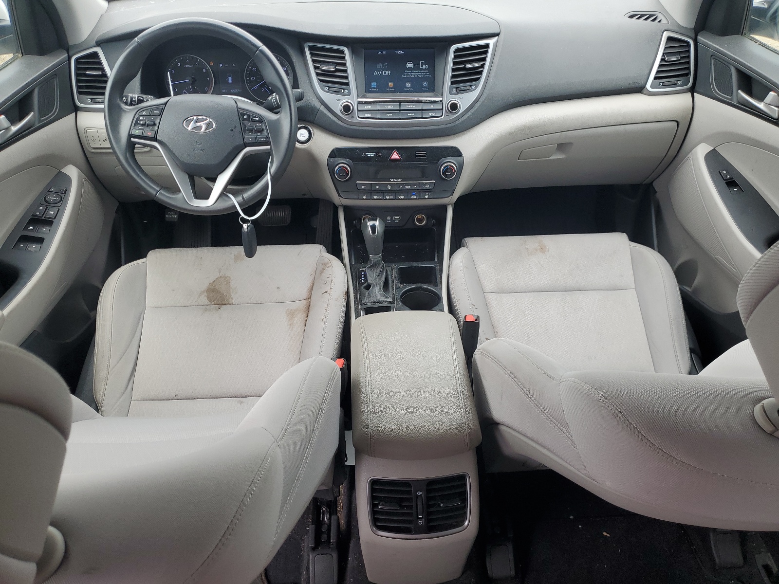 KM8J3CA20JU758228 2018 Hyundai Tucson Value