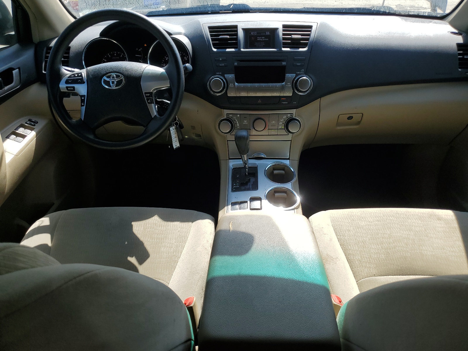 5TDZA3EHXCS017359 2012 Toyota Highlander Base