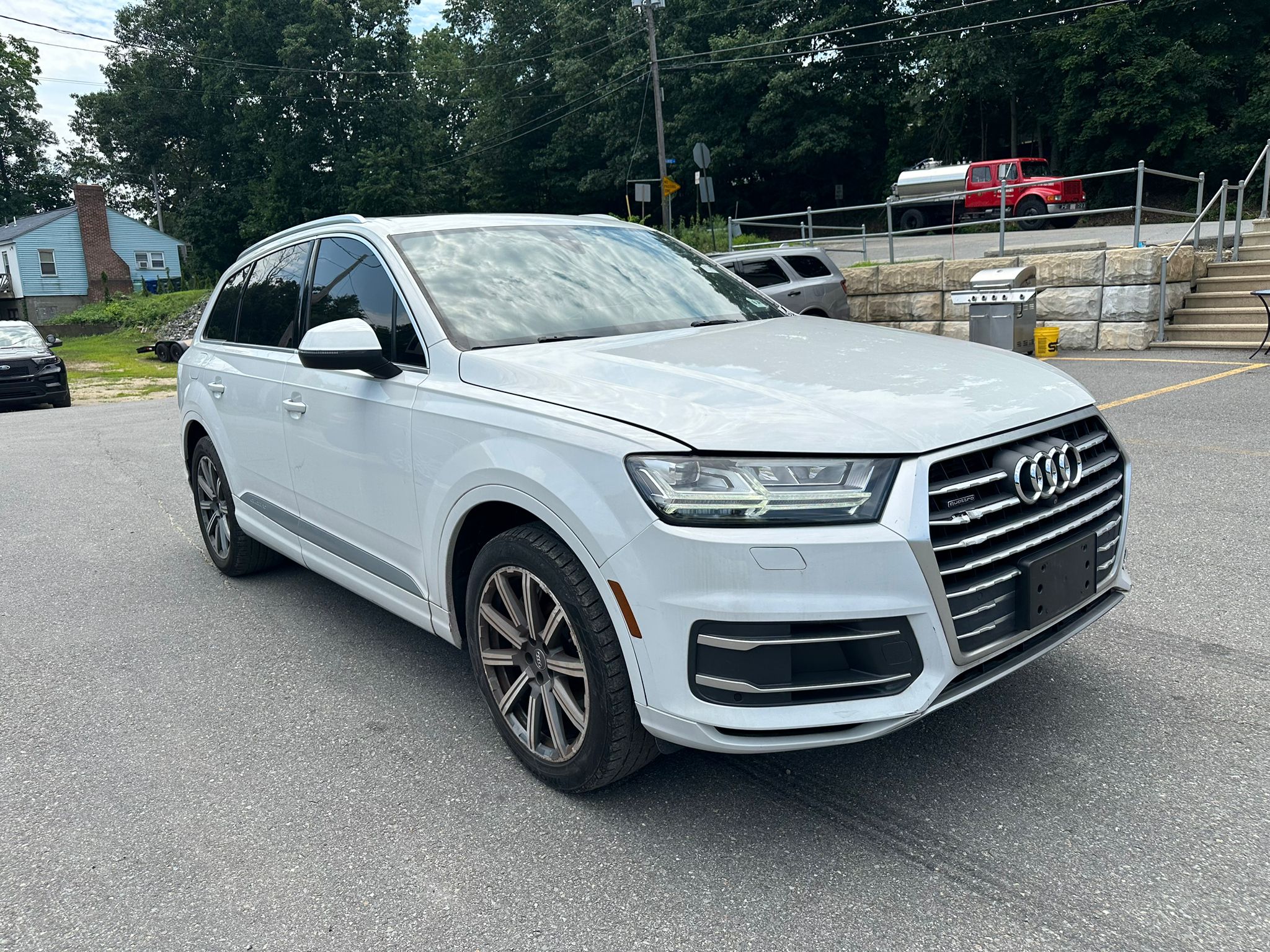 2019 Audi Q7 Premium Plus vin: WA1LHAF71KD017864