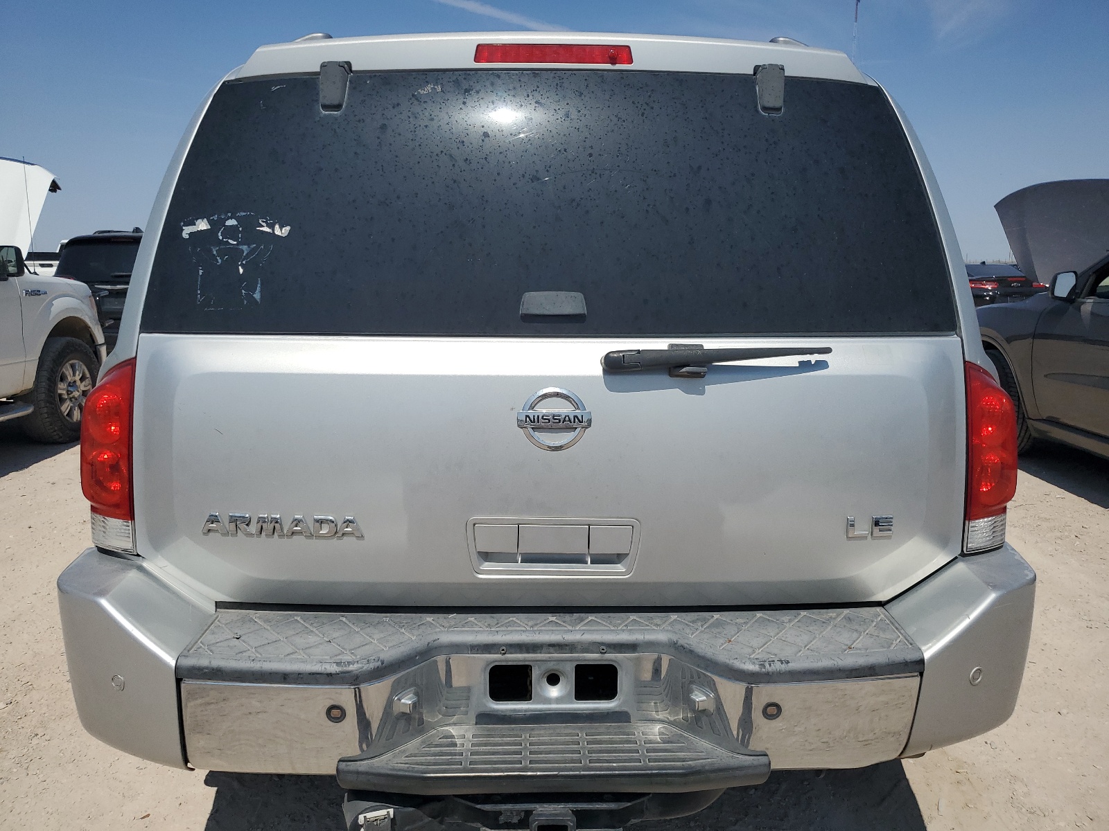 5N1AA08A25N724728 2005 Nissan Armada Se