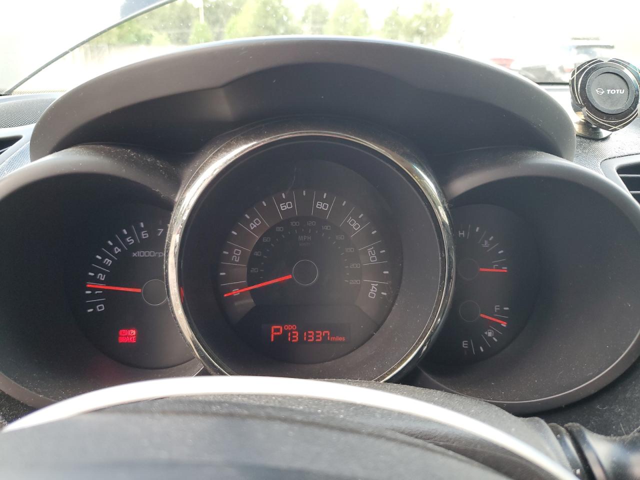 2011 Kia Soul + VIN: KNDJT2A27B7209981 Lot: 65561924